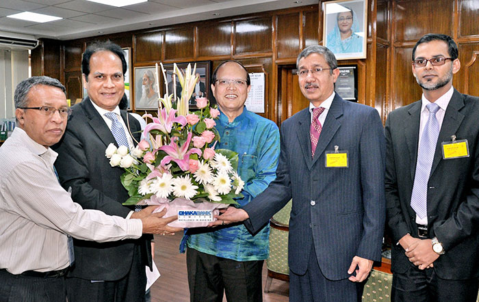 Dhaka-Bank-Donated-Blankets-for-the-Nepal-Earthquake