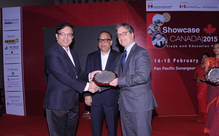 Dhaka-Bank-Received-Crest-of-Appreciation